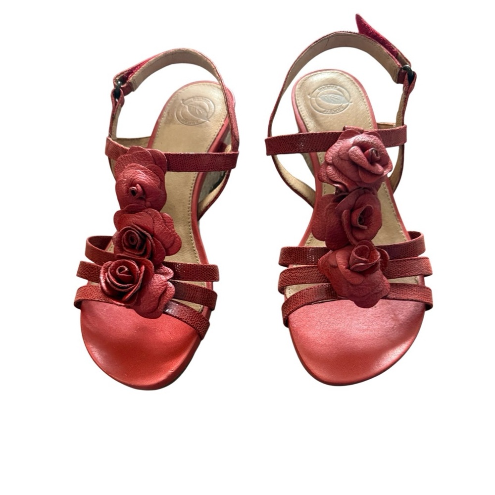 Nurture Verbena Red Leather Floral Wedge Sandals Womens Size 8M - Picture 3 of 10